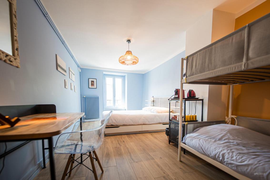 Chambres D'Hotes Du Bistrot D'Ici Saint-Saturnin  ภายนอก รูปภาพ